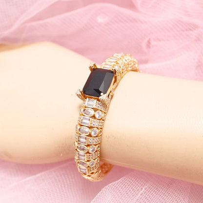 Black Stone Openable Bracelet – Luxury Gold Finish Kada