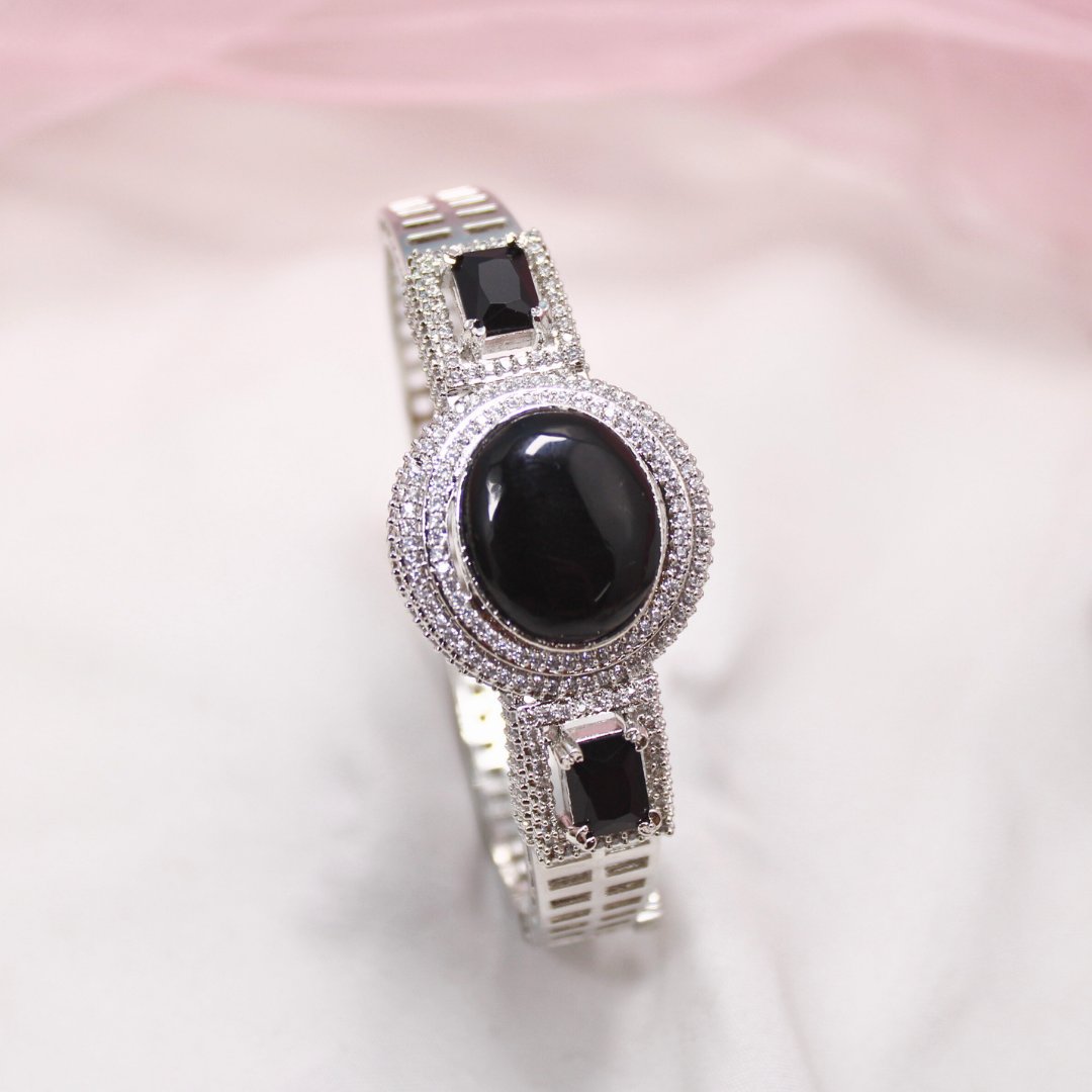 Black Stone Openable Kada – Silver Finish Luxury Bracelet