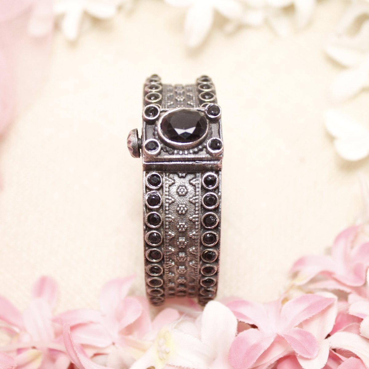 BOHO BIG STONE KADA-BLACK