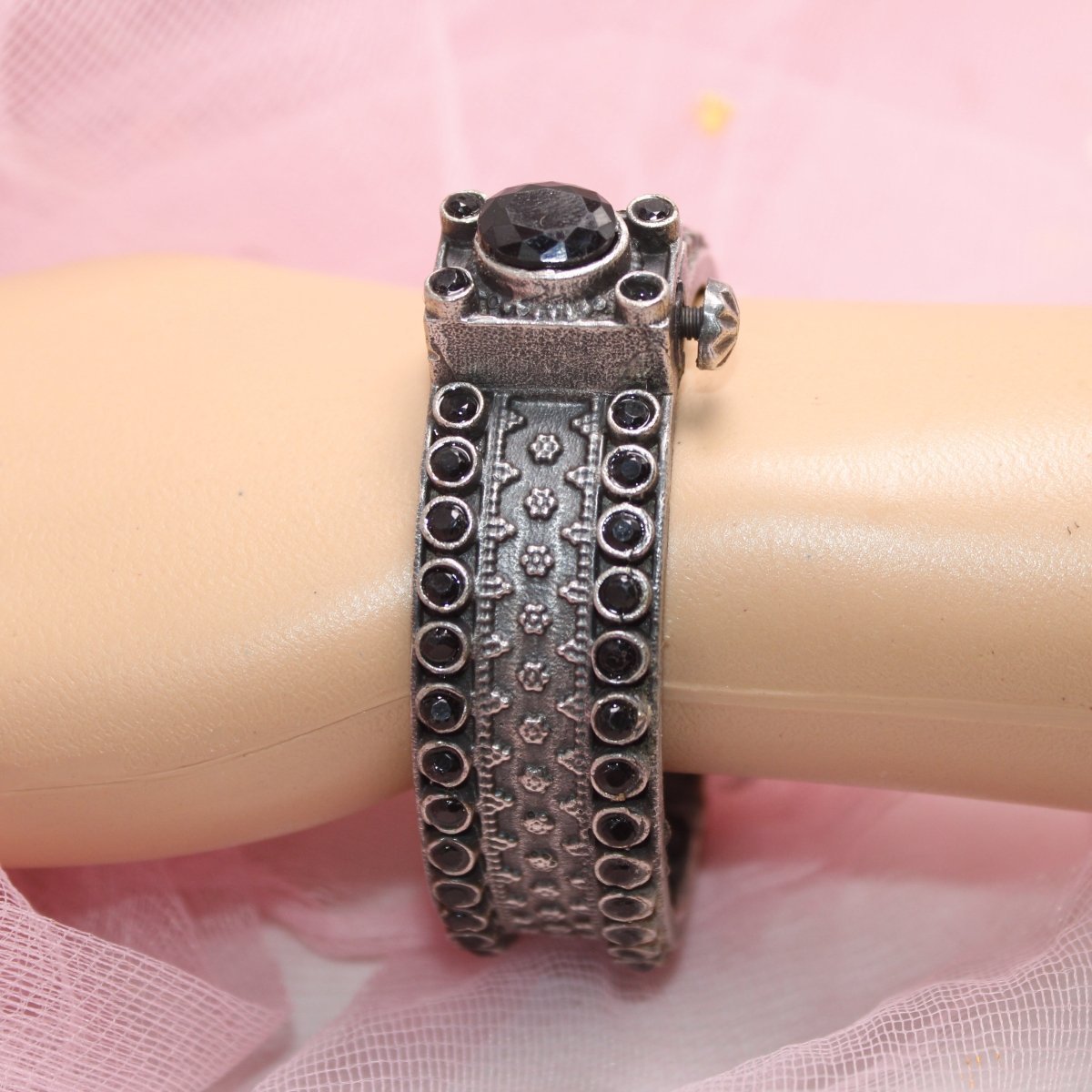 BOHO BIG STONE KADA-BLACK