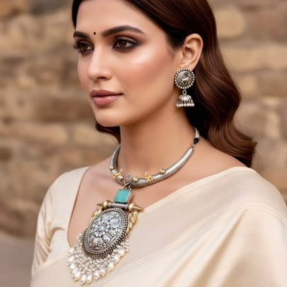 BOHO CHAKRA PATTERN HASLI NECKLACE-TURQUOISE