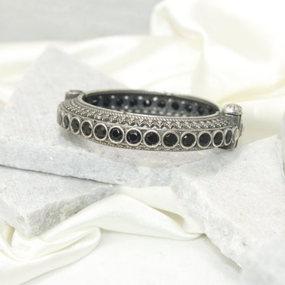 BOHO CHAKRA PATTERN MULTI STONE KADA - BLACK