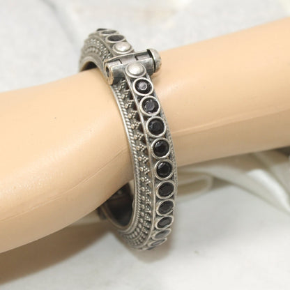 BOHO CHAKRA PATTERN MULTI STONE KADA - BLACK
