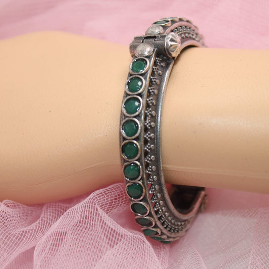BOHO CHAKRA PATTERN MULTI STONE KADA - GREEN