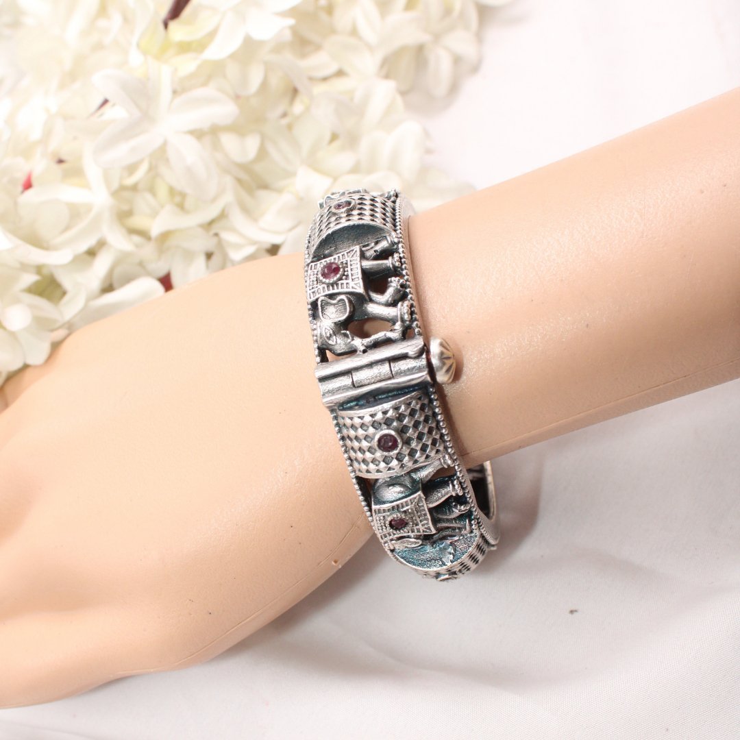 BOHO ELEPHANT KADA RED STONE MATTE FINISH-SINGLE KADA