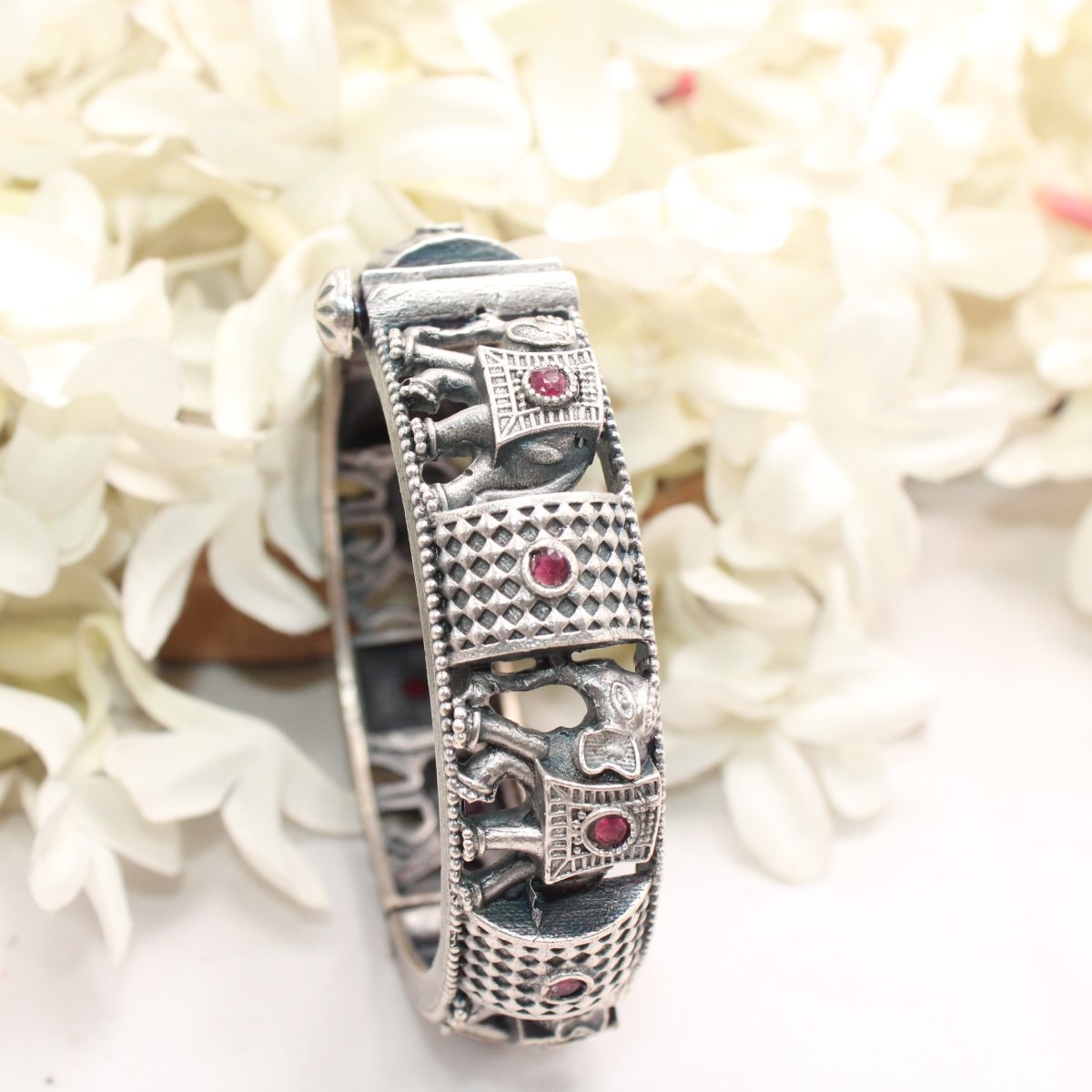 BOHO ELEPHANT KADA RED STONE MATTE FINISH-SINGLE KADA