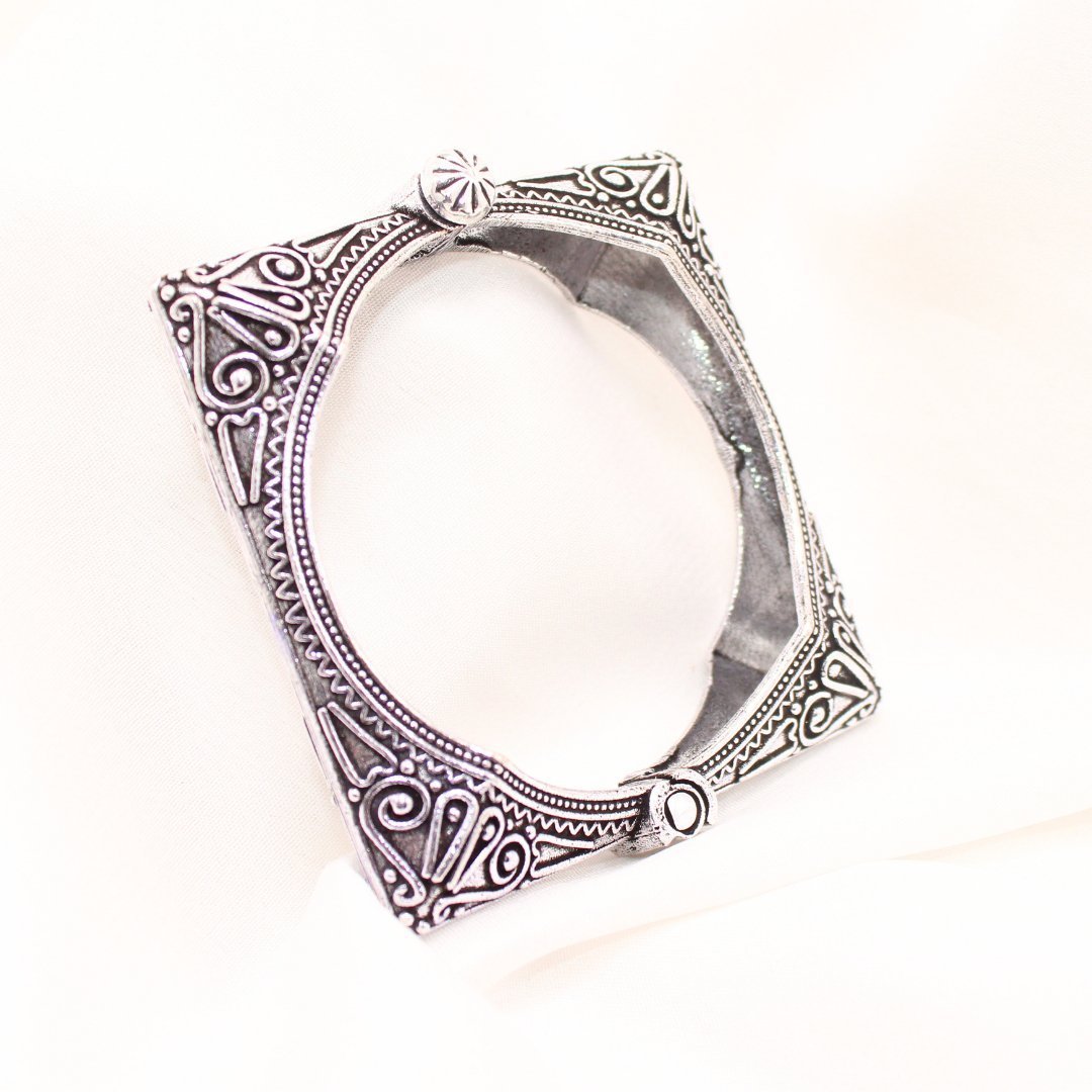 BOHO KADA SQUARE SHAPE-SINGLE KADA