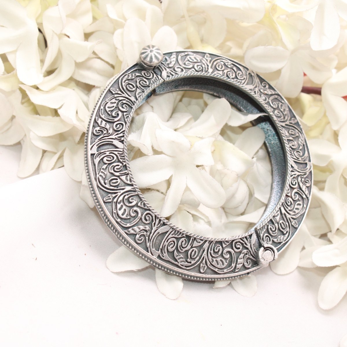 BOHO VINTAGE LOOK SINGLE KADA-FLAT KARIGIRI KADA