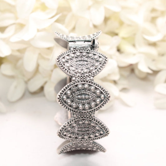 BOHO VINTAGE LOOK SINGLE KADA-LEAF CUTWORK