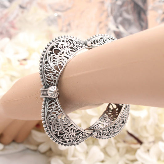 BOHO VINTAGE LOOK SINGLE KADA - SQUARE KARIGIRI
