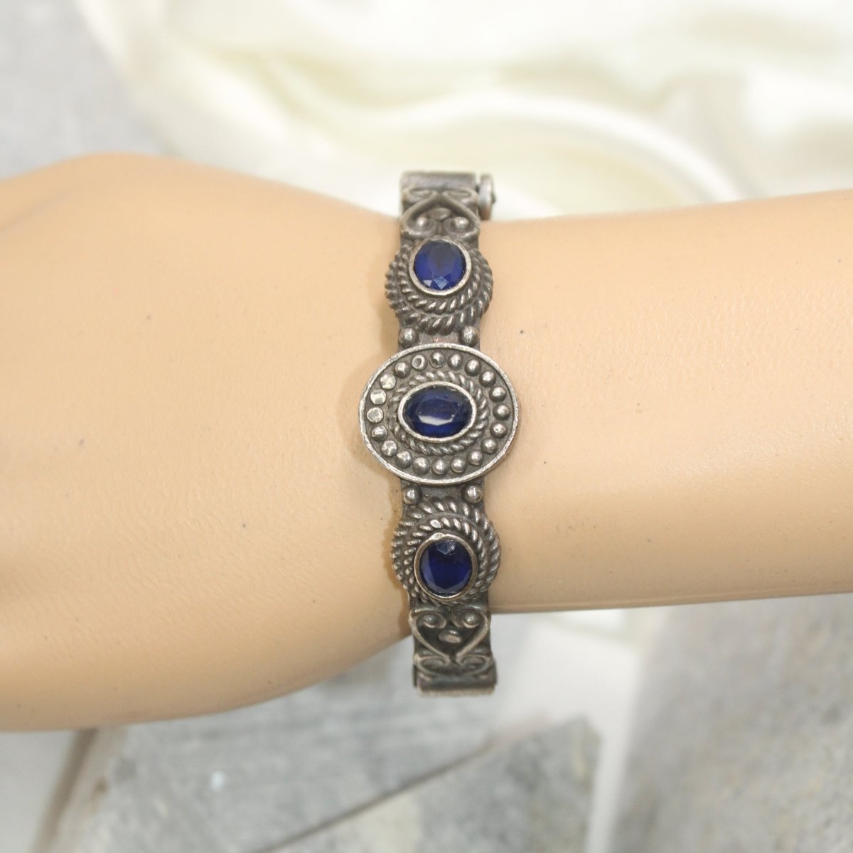 BRACELET LOOK ANTIQUE FINISH KADA-BLUE