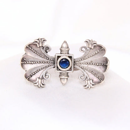 BUTTERFLY PATTERN WITH STONE STATEMENT FINGER RING - BLUE