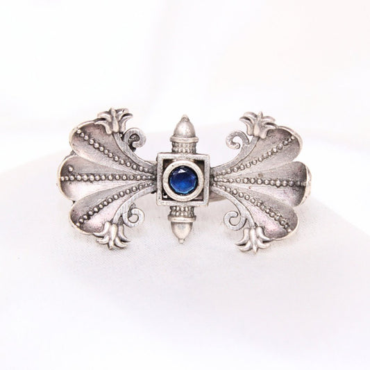 BUTTERFLY PATTERN WITH STONE STATEMENT FINGER RING - BLUE