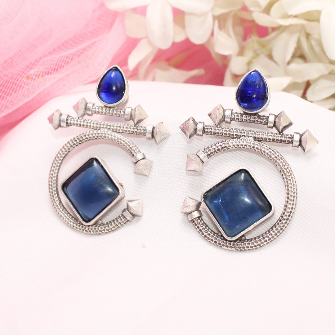 C- SHAPE STUD TYPE DANGLER-NAVY BLUE