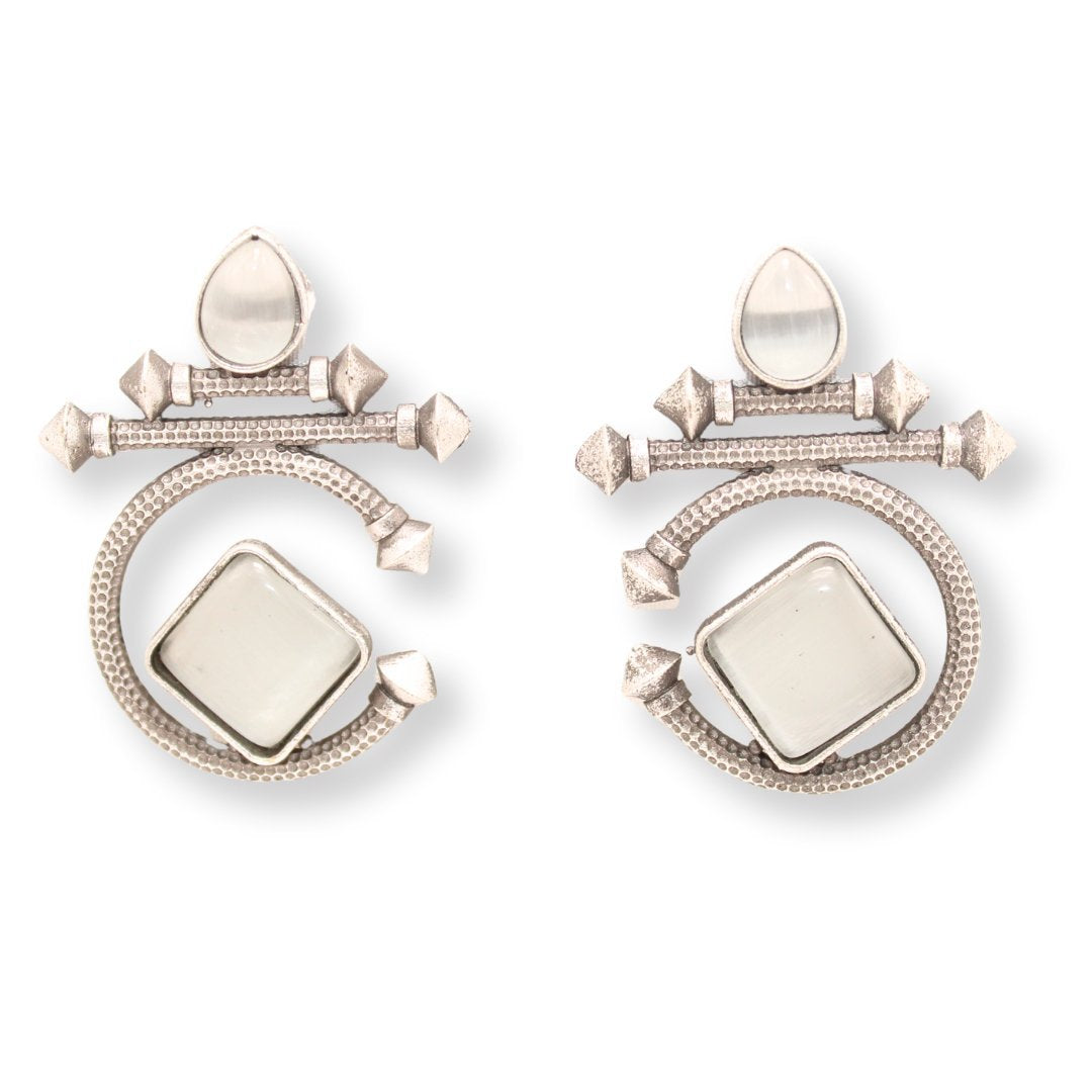 C-SHAPE STUD TYPE DANGLER-GREY