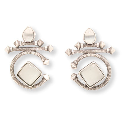 C-SHAPE STUD TYPE DANGLER-GREY