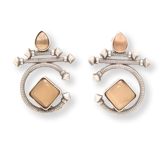 C-SHAPE STUD TYPE DANGLER-LIGHT BROWN