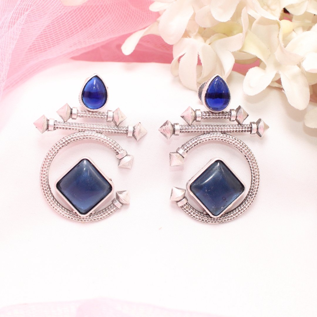 C - SHAPE STUD TYPE DANGLER - NAVY BLUE