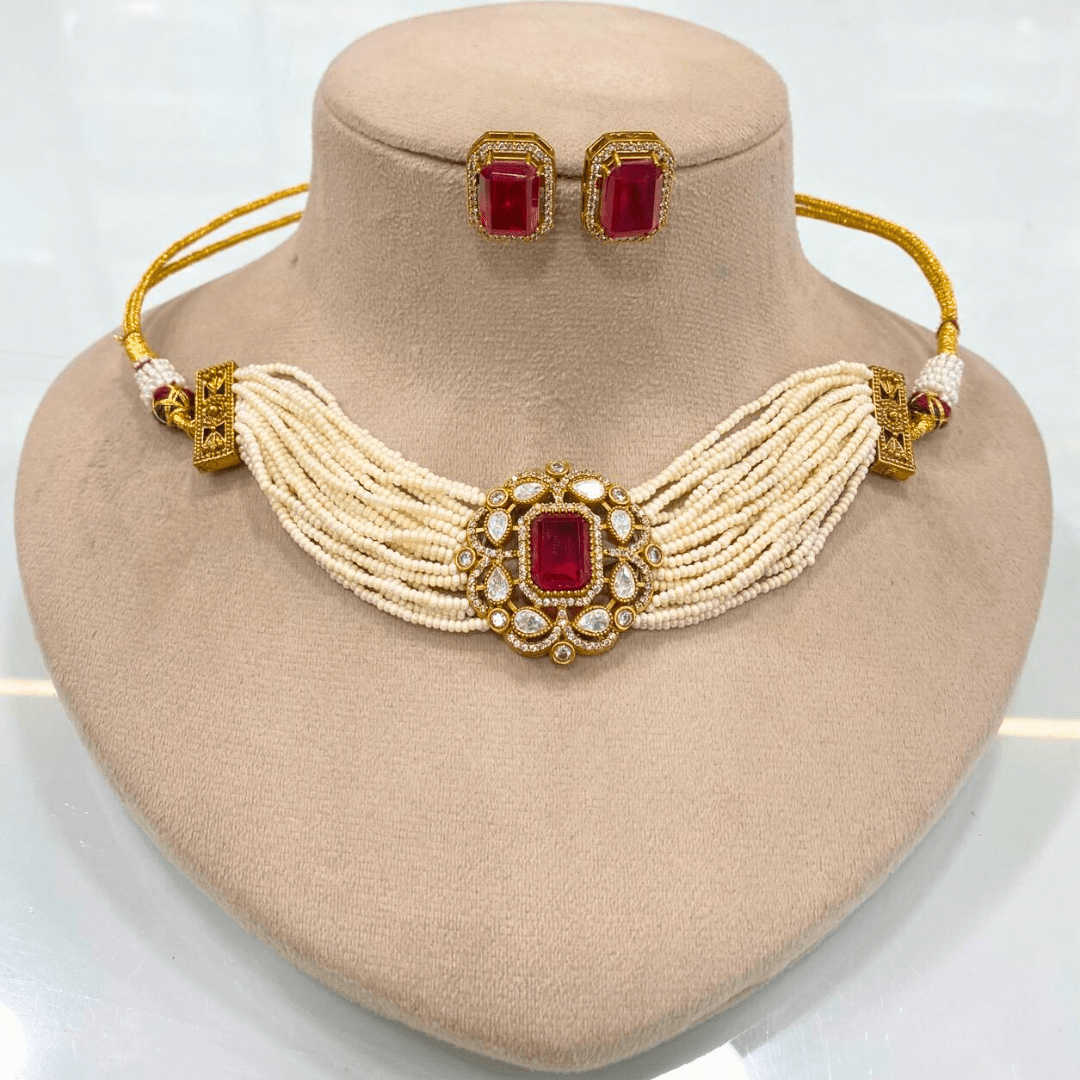 CELEBRITY INSPIRED DOUBLET CHOCKER SET