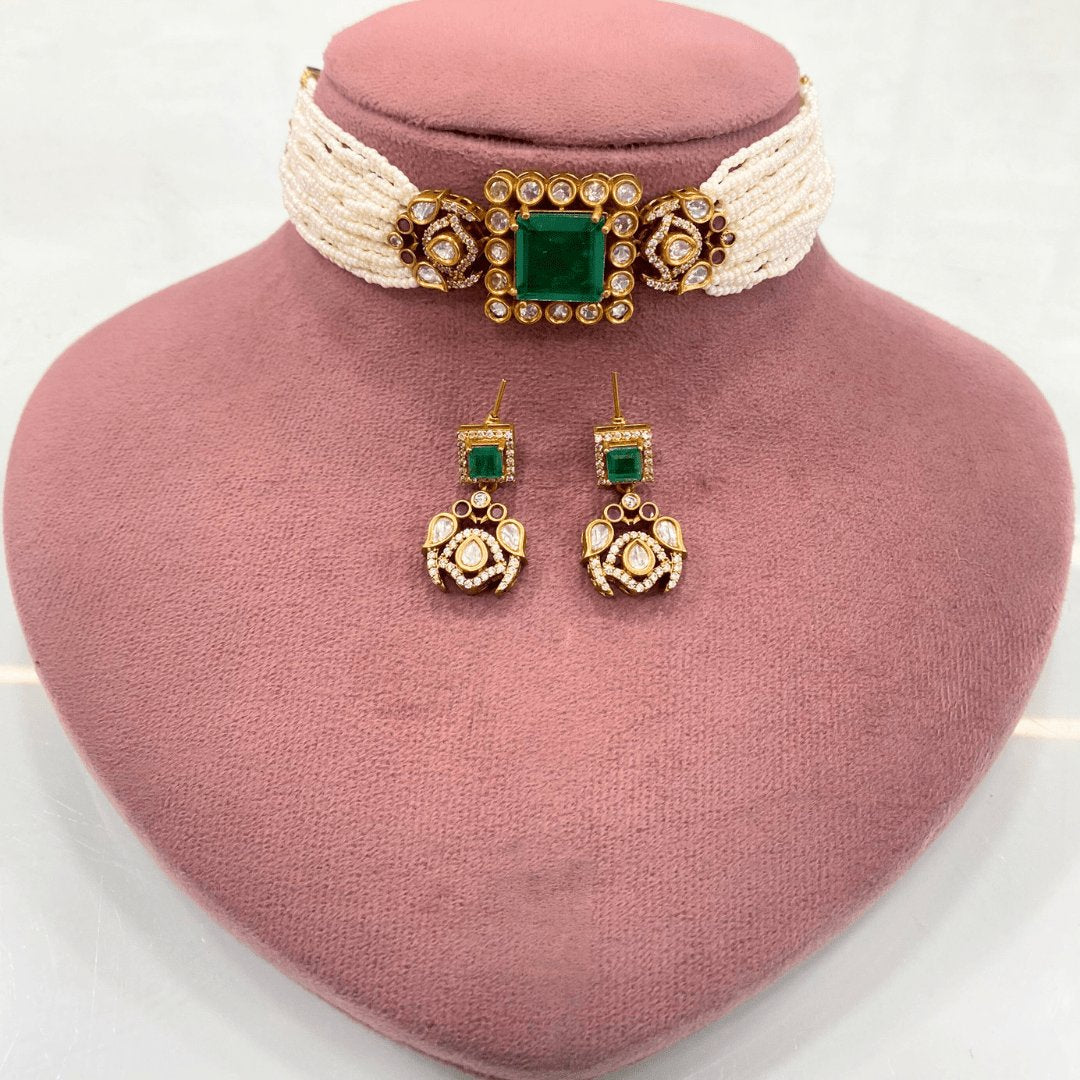 Celebrity-Inspired Emerald Green Doublet Stone Pearl Choker Set