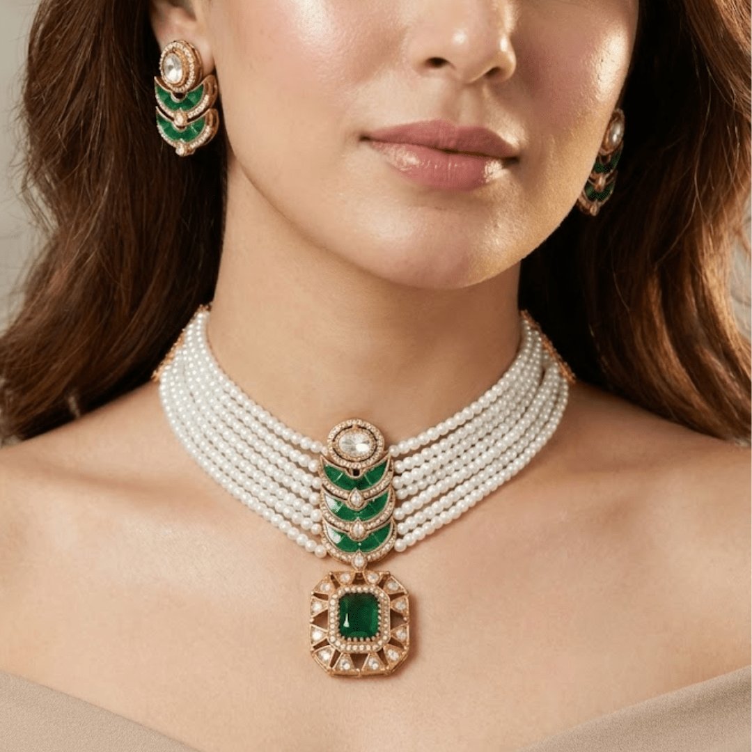 Celebrity-Inspired EMERALD GREEN PEARL CHOKER