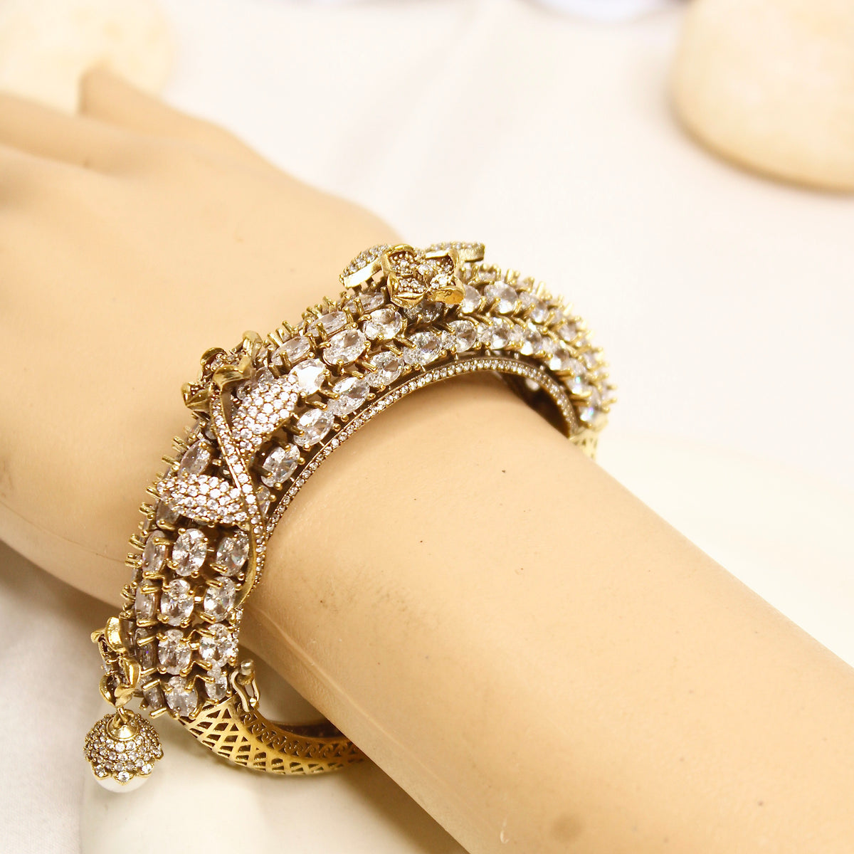 Champagne Crystal Leaf Motif Layered Kada – product view 17