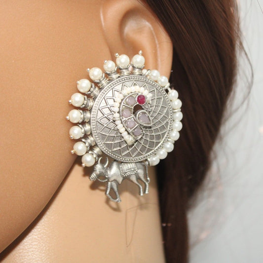 COW PATTERN BIG ROUND STUD WITH PEARLS-PINK