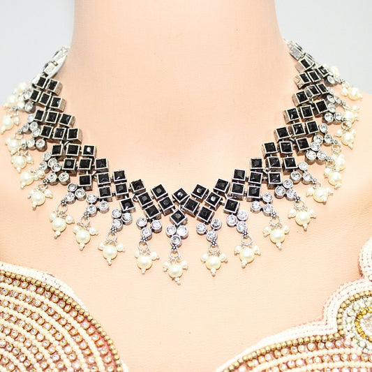 CRYSTAL NECKLACE SET-BLACK