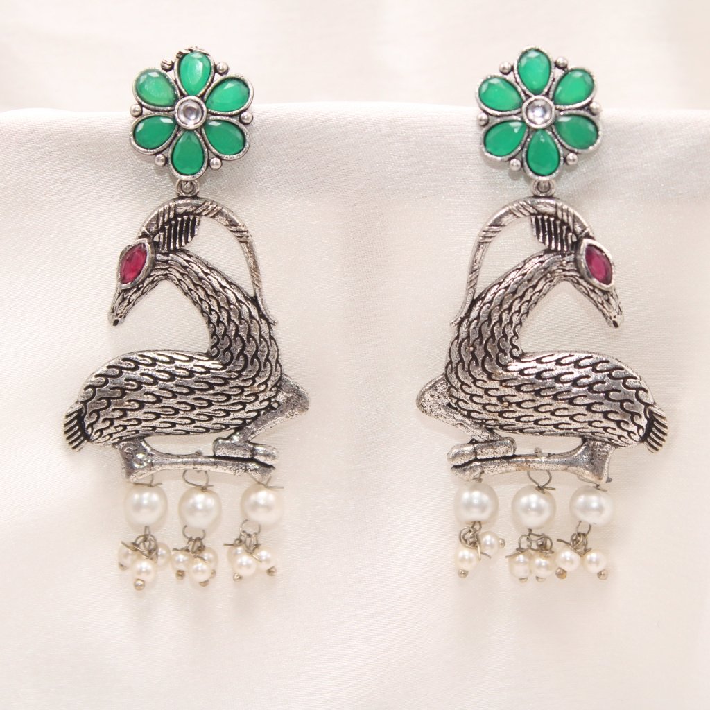 DEER PATTERN DANGLER - GREEN