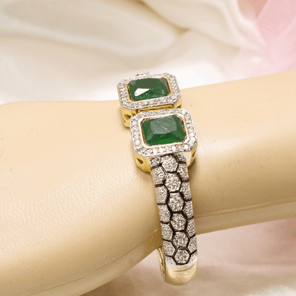 DIAMOND LOOK ALIKE BRACELET GOLDEN POLISH - GREEN
