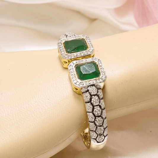 DIAMOND LOOK ALIKE BRACELET GOLDEN POLISH - GREEN