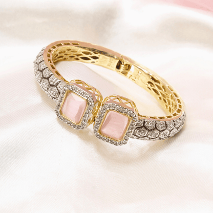 DIAMOND LOOK ALIKE BRACELET GOLDEN POLISH - PINK