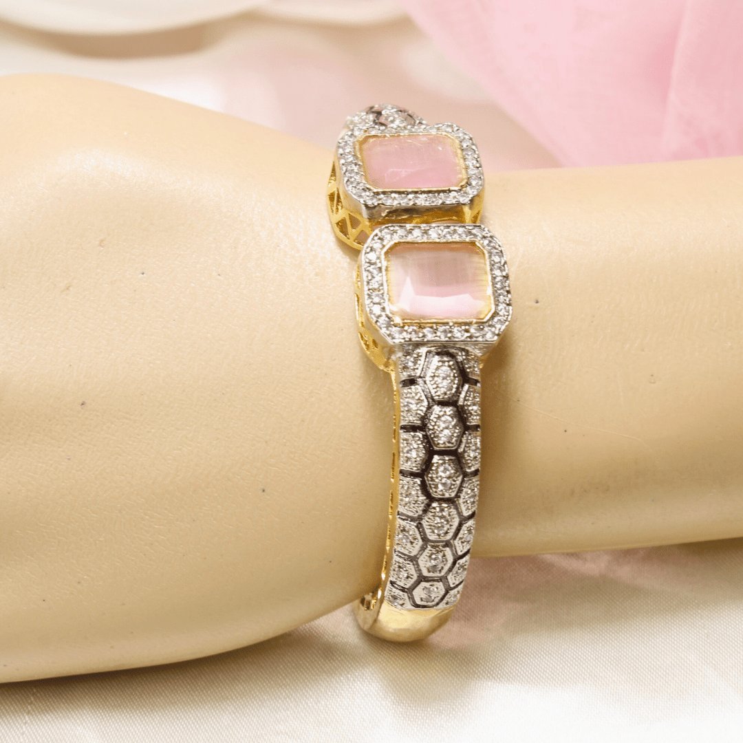 DIAMOND LOOK ALIKE BRACELET GOLDEN POLISH-PINK