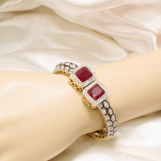 DIAMOND LOOK ALIKE BRACELET GOLDEN POLISH - RED
