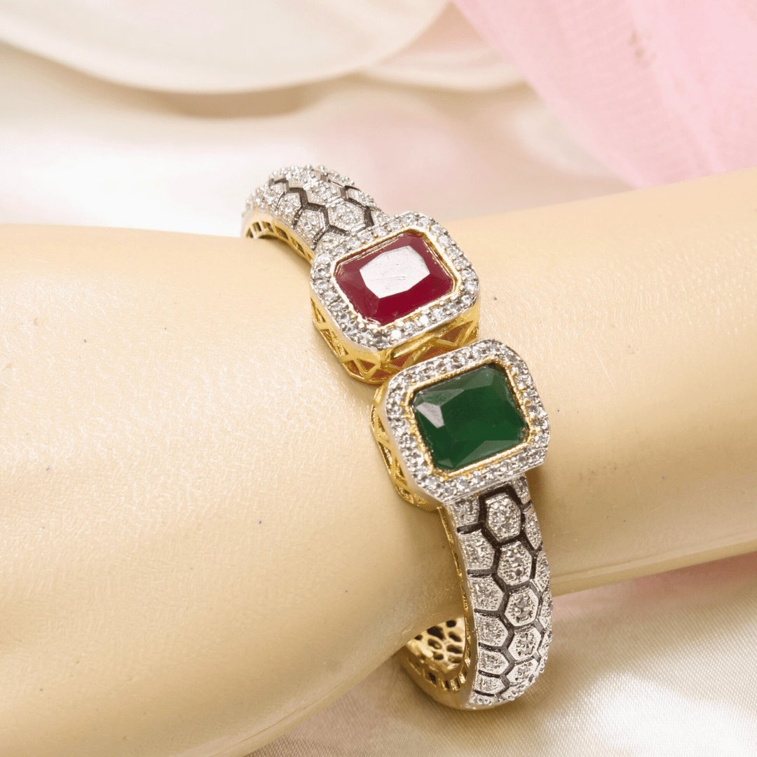 DIAMOND LOOK ALIKE BRACELET GOLDEN POLISH-RG