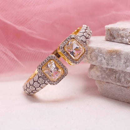 DIAMOND LOOK ALIKE BRACELET GOLDEN POLISH-TRANSPARENT KO Dr