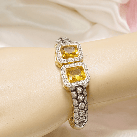 DIAMOND LOOK ALIKE BRACELET GOLDEN POLISH - YELLOW