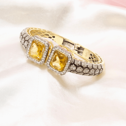DIAMOND LOOK ALIKE BRACELET GOLDEN POLISH - YELLOW