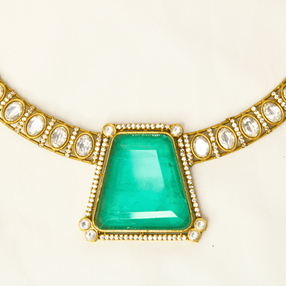 DOUBLET STONE AND MOISSANITE STONE HASLI LOOK NECKLACE