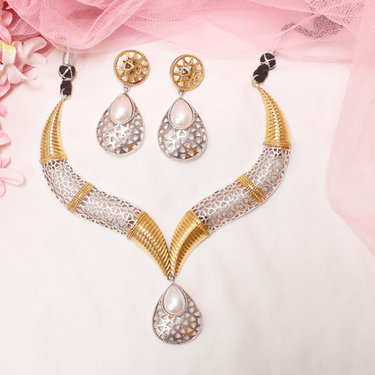 DUAL - TONE CUTWORK NECKLACE SET - WHITE