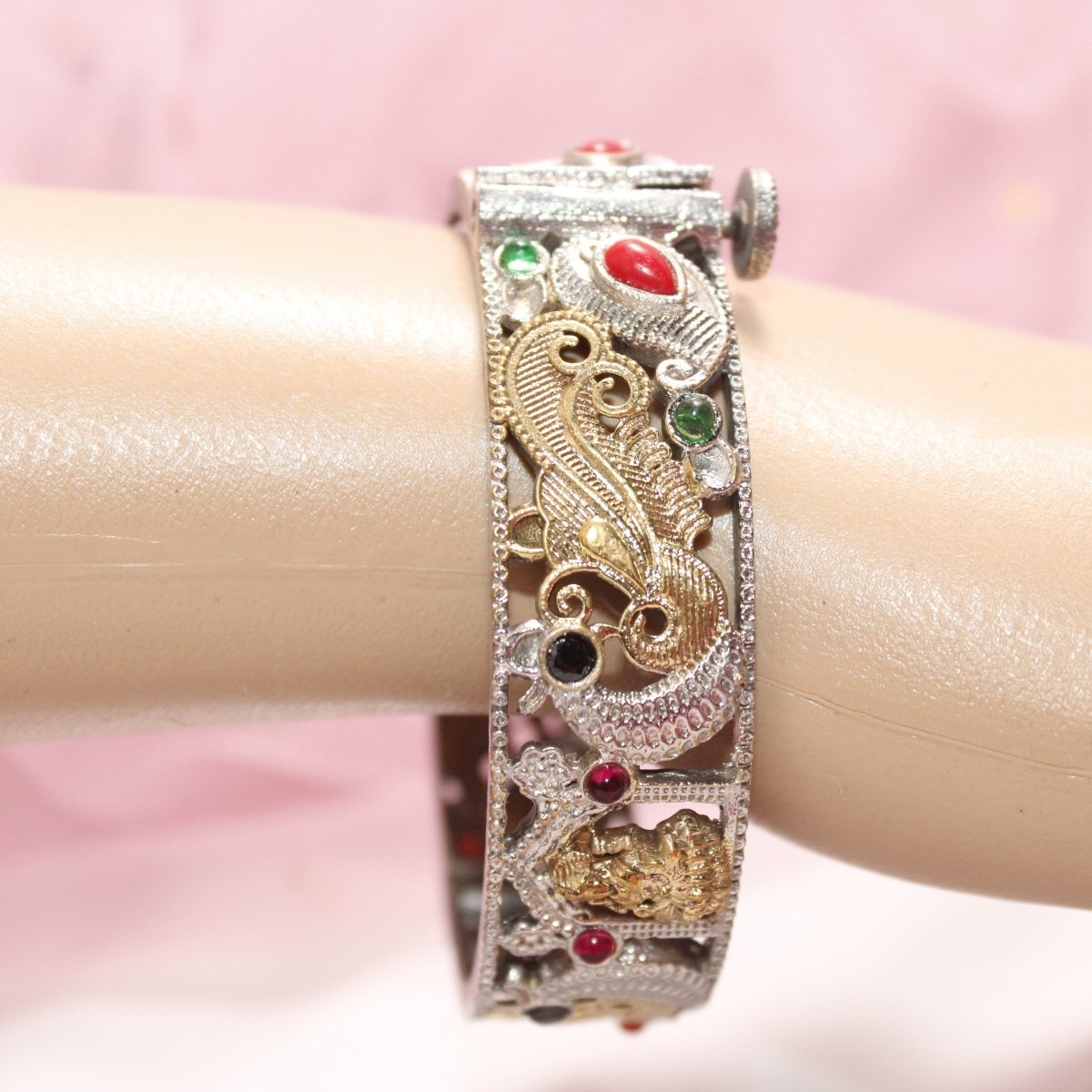 DUAL-TONE LAXMI MOR KADA-NAVRATNA