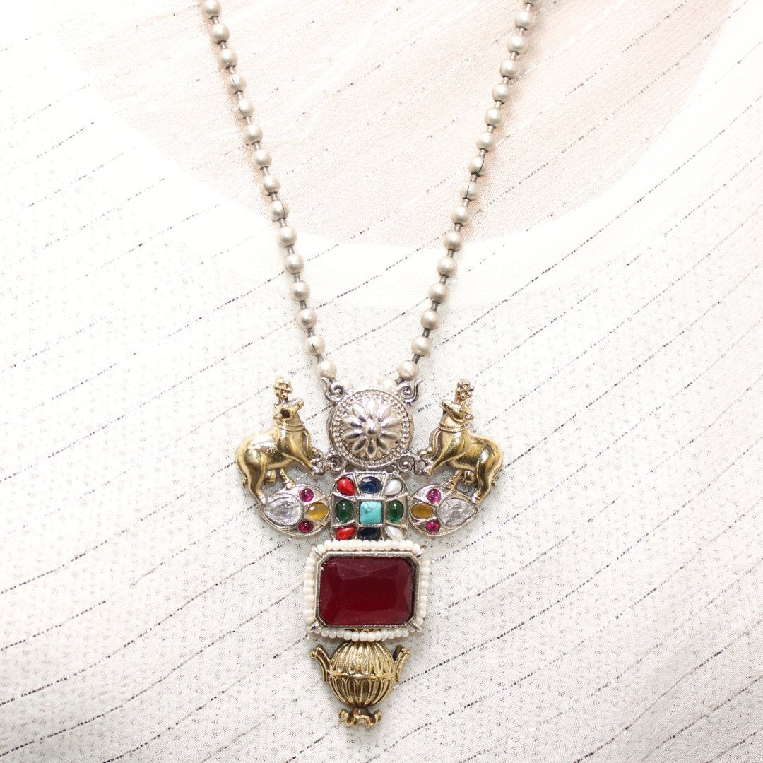 DUAL-TONE NANDI PENDANT SET-RED
