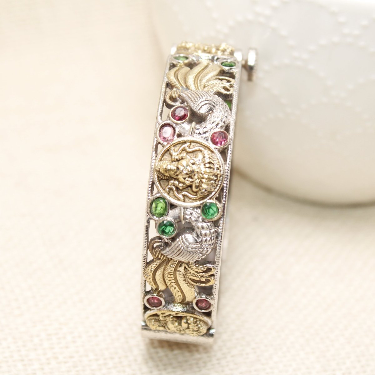 DUAL-TONE ROUND LAXMI MOR KADA-MAROON & GREEN