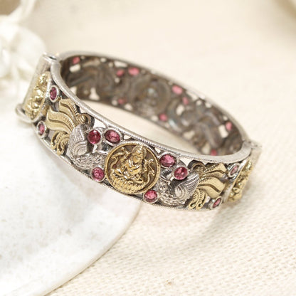 DUAL-TONE ROUND LAXMI  MOR KADA-RED