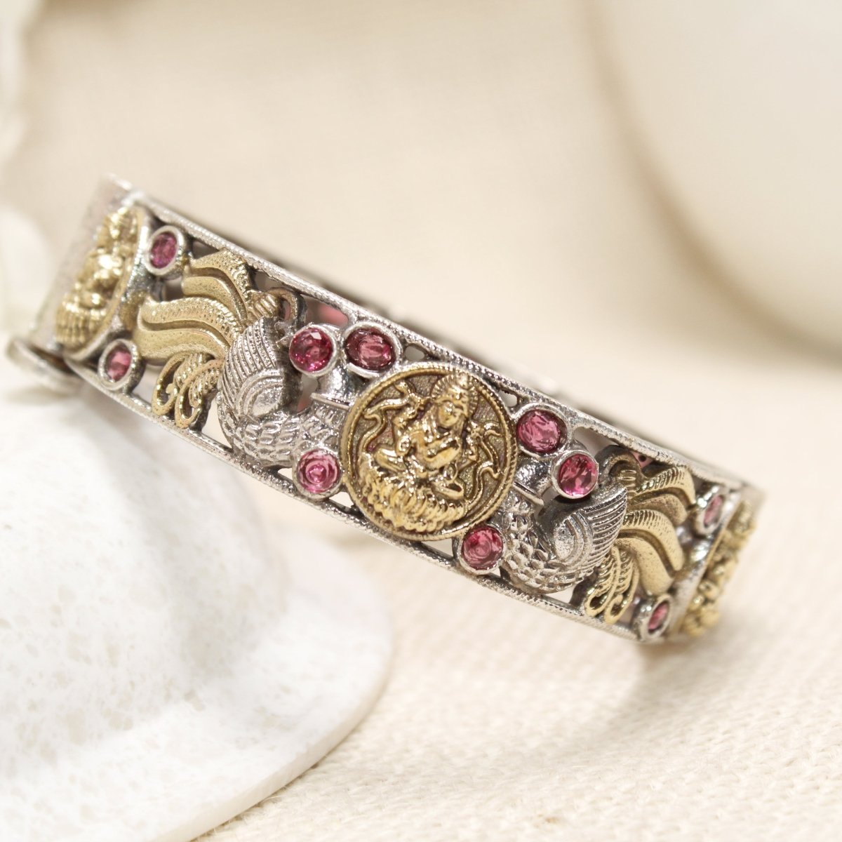 DUAL-TONE ROUND LAXMI  MOR KADA-RED