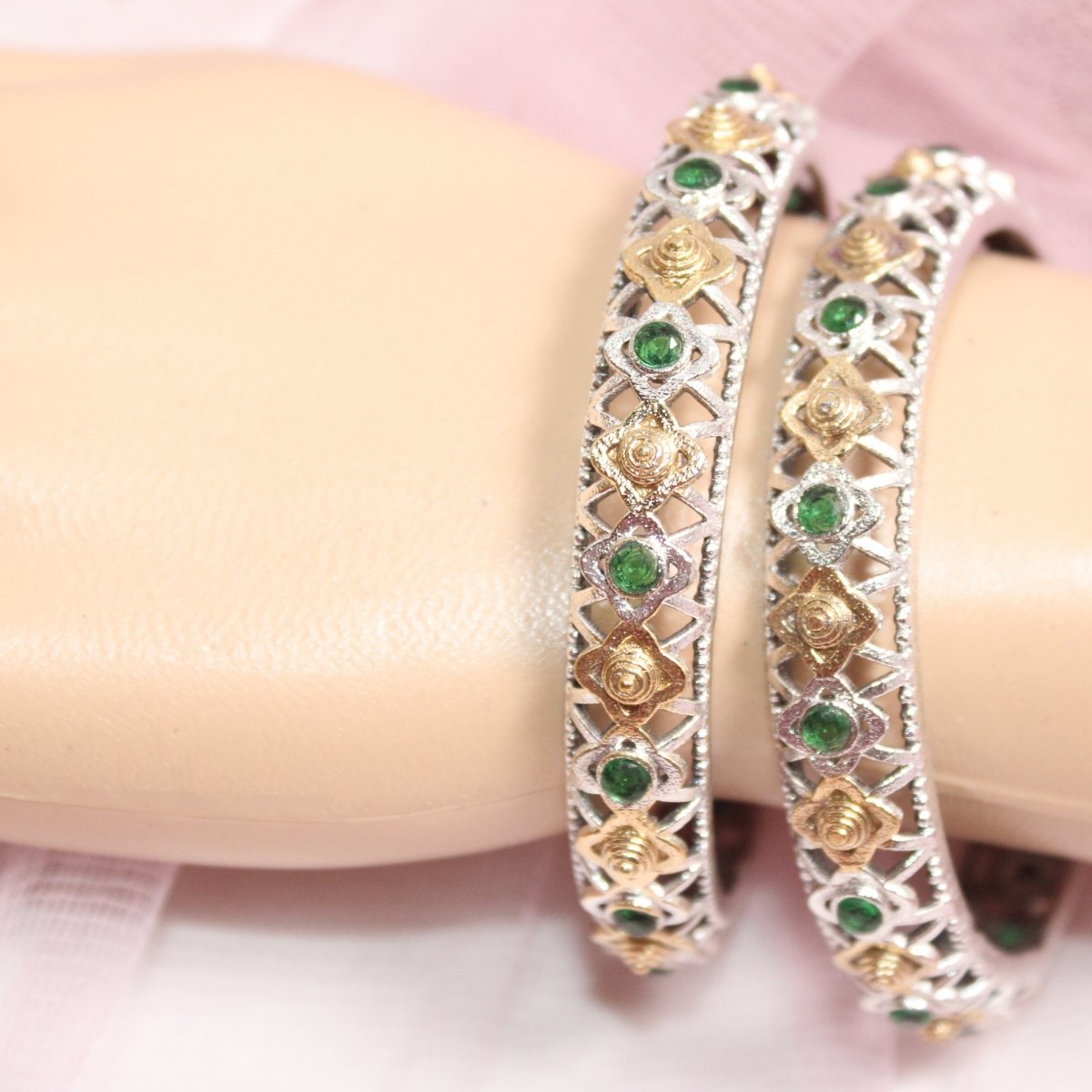 DUAL - TONE TRIKON JAALI RAJPUTANA BANGLE PAIR - SET OF 2 BANGLES - GREEN