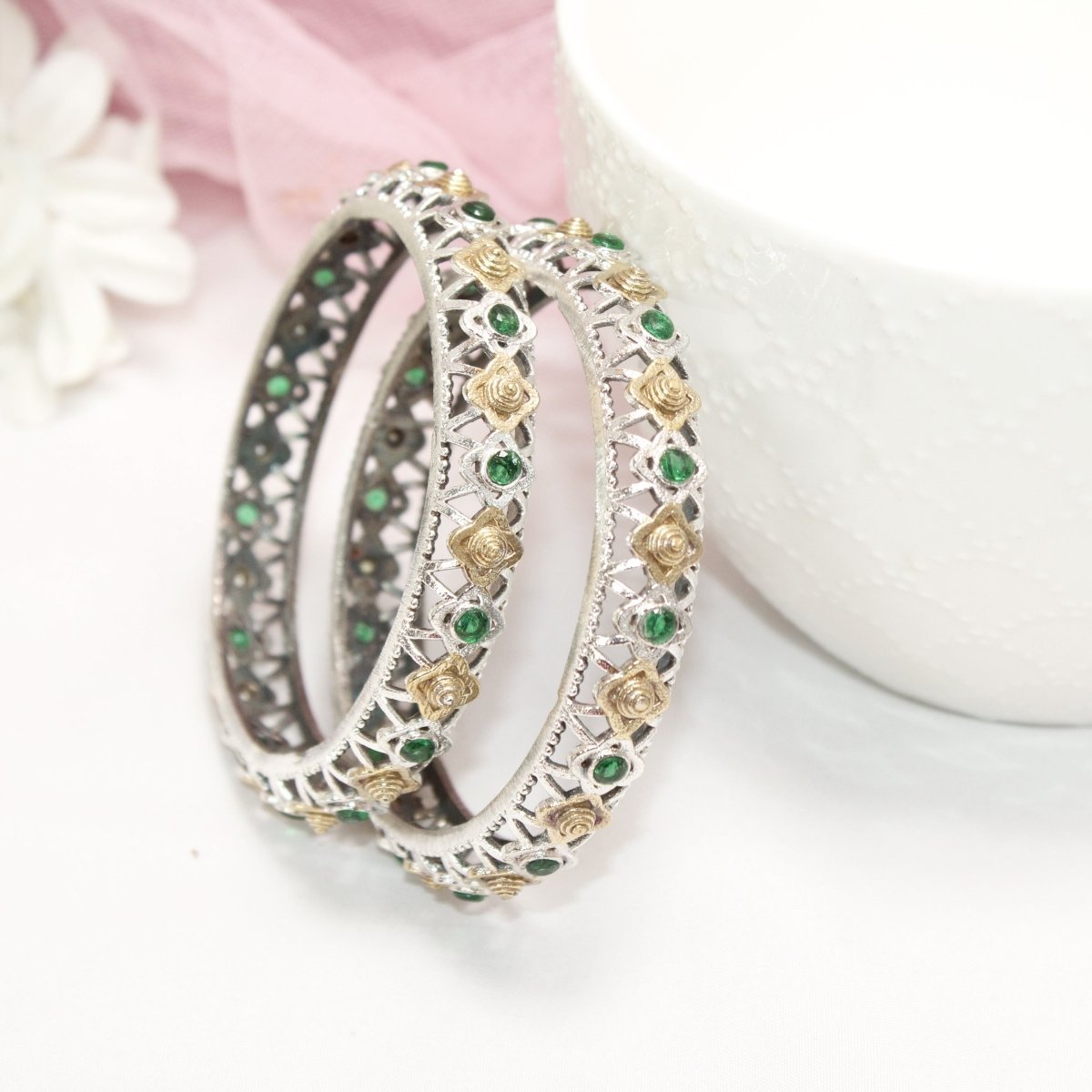 DUAL-TONE TRIKON JAALI RAJPUTANA BANGLE PAIR-SET OF 2 BANGLES-GREEN
