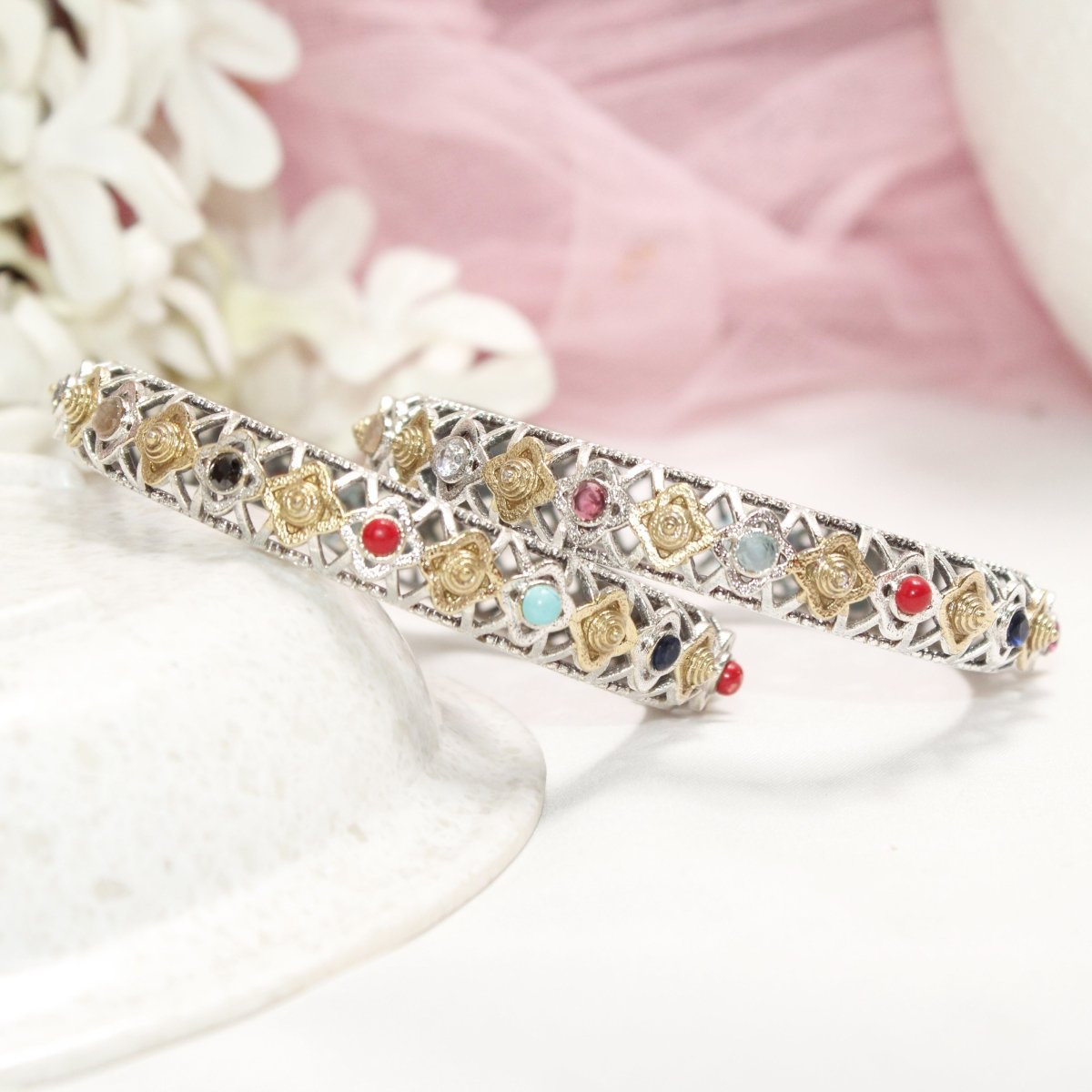 DUAL-TONE TRIKON JAALI RAJPUTANA BANGLE PAIR-SET OF 2 BANGLES-NAVRATNA