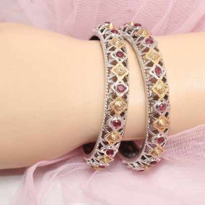 DUAL-TONE TRIKON JAALI RAJPUTANA BANGLE PAIR-SET OF 2 BANGLES-RED