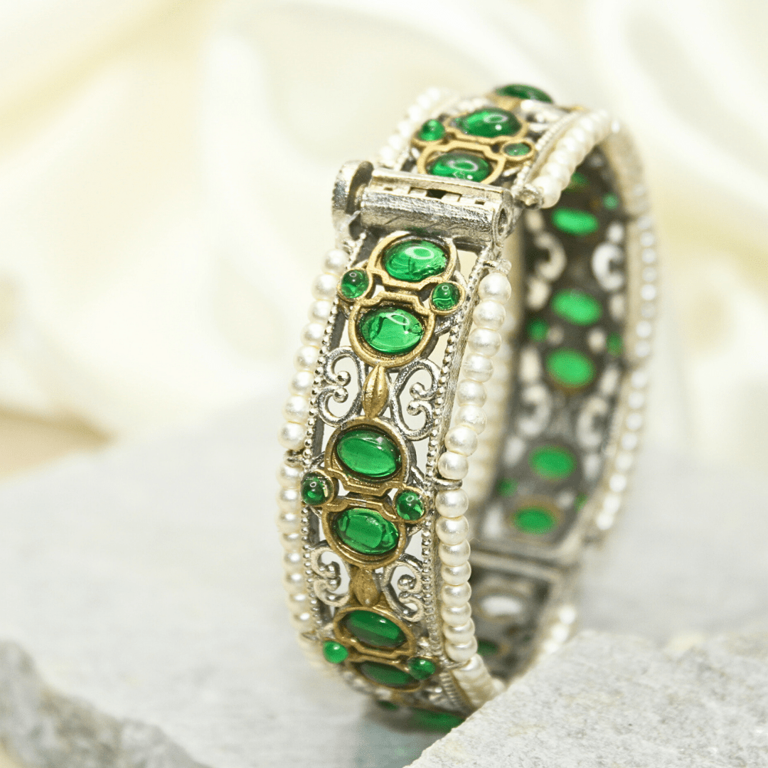 DUAL - TONE WITH PEARL LADI KADA - GREEN